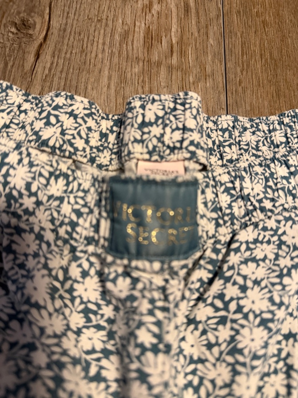 Victoria's Secret Teal and White Floral Pajama Pants - Picture 3 of 7